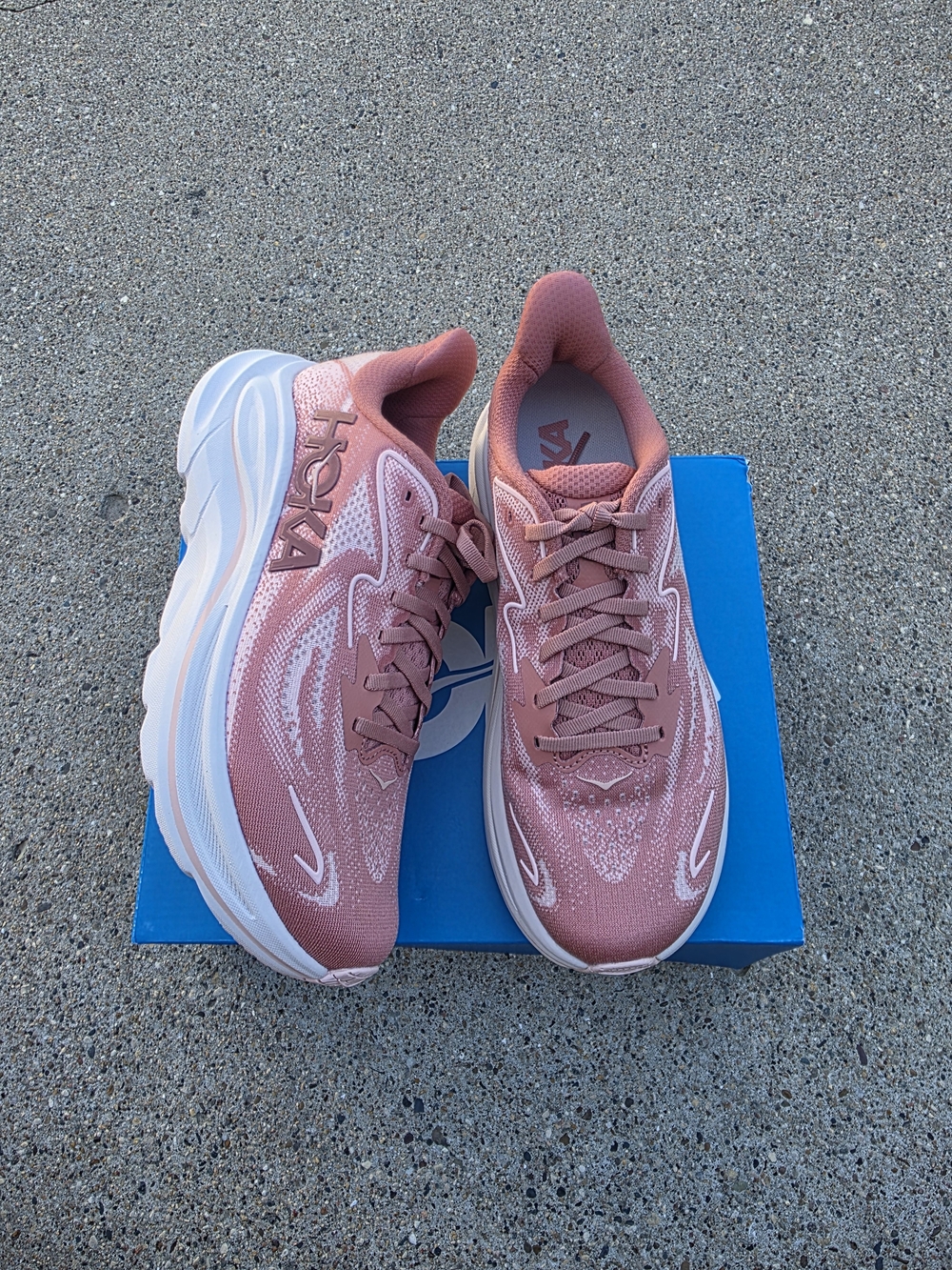 HOKA Clifton 10 Sneaker Women Size 8.5B